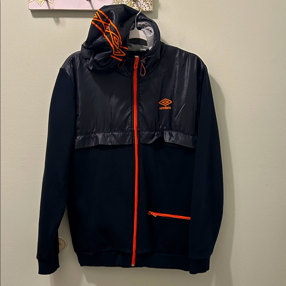 Umbro Men's Black and Orange Windbreaker